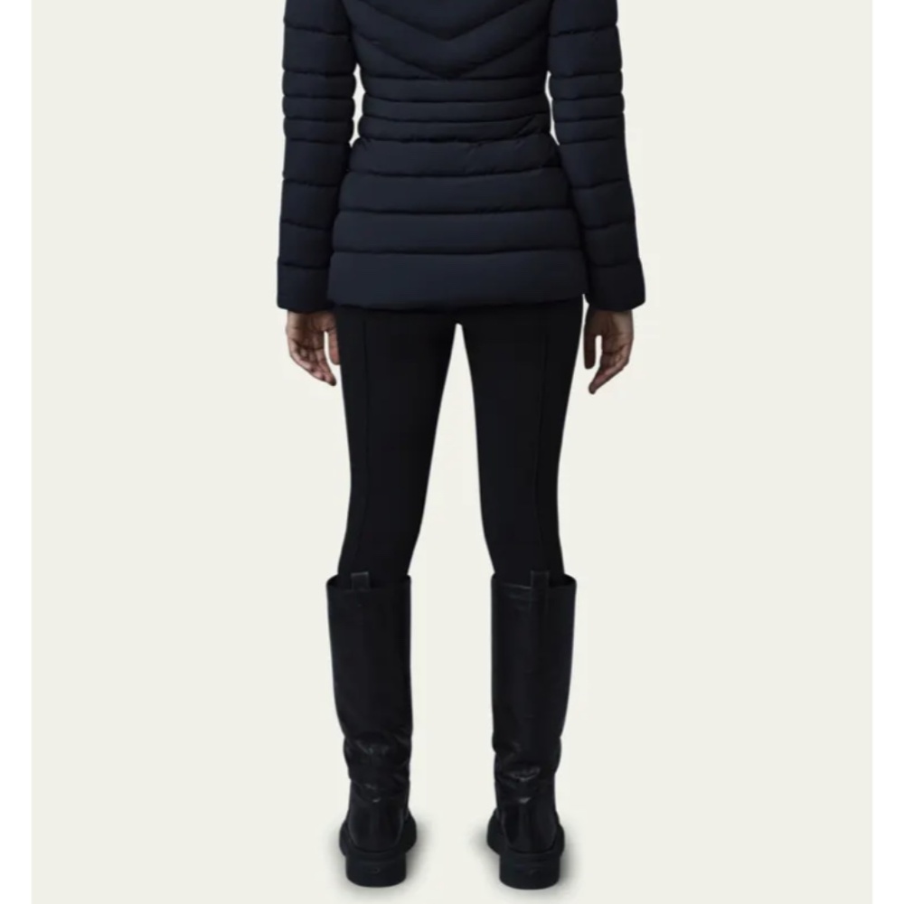 Mackage Patsy Agile 360 Light Down Puffer Coat $9… - image 3